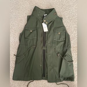 Women’s Utility Vest
